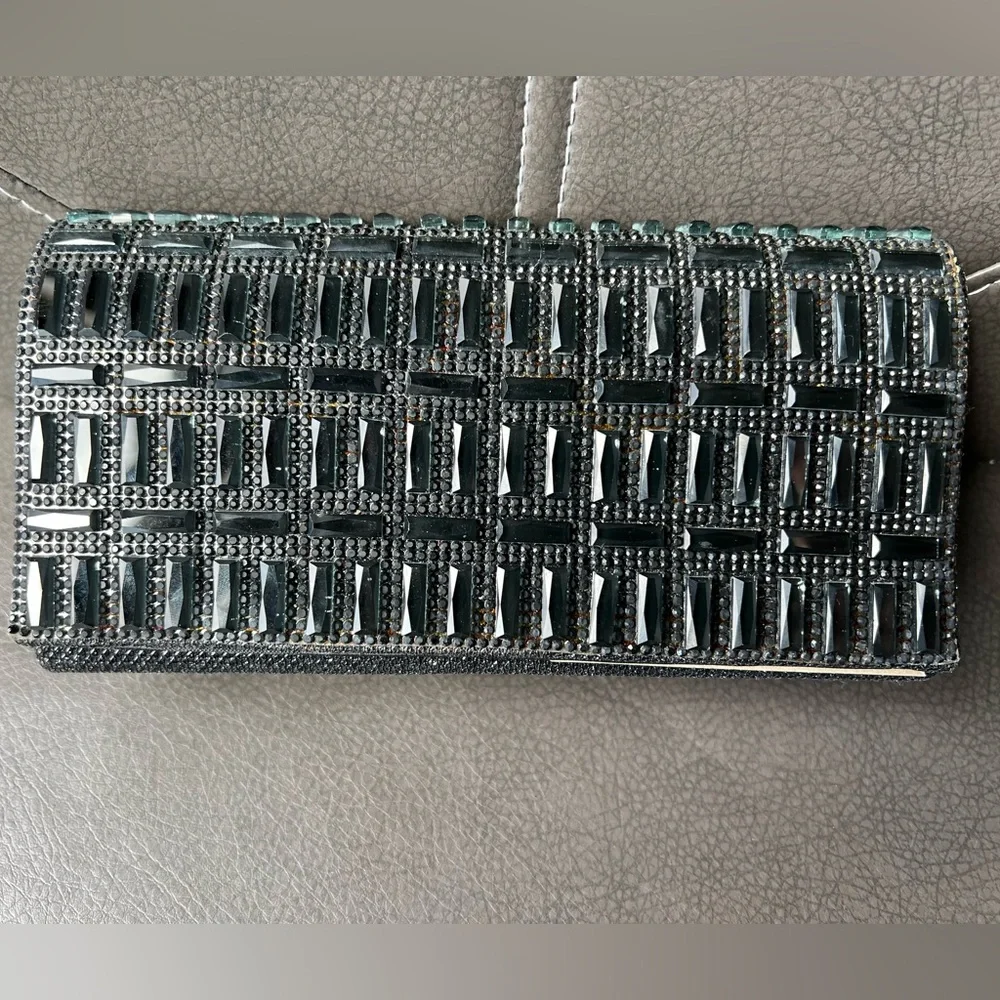 INC International Concept NWT Beaded Stone Clutch - Picture 6 of 10